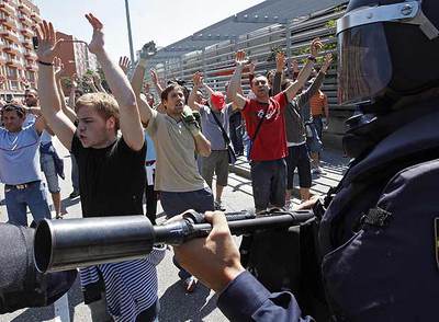 Protestas de trabajadores ayer en Vigo.