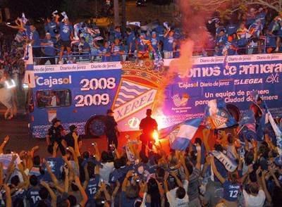 Euforia en Jerez tras su ascenso a Primera