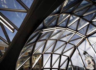 La Puerta del Sol, tal y como la verán al salir a la superficie los viajeros que utilicen el nuevo intercambiador a partir del domingo.