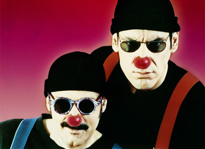 Los cómicos Faemino y Cansado en su espectáculo 'Son dos'.