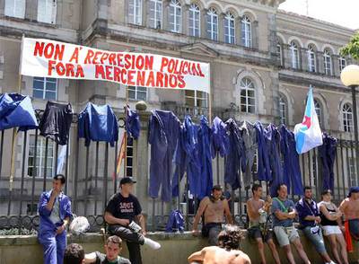 Los trabajadores del metal llegan a Santiago en el 19º día de huelga
