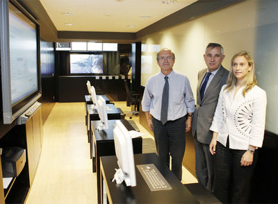 Caixa Galicia abre en Santiago su segundo Centro On