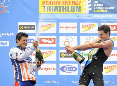 GÓMEZ NOYA DA UN PASO ATRÁS