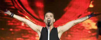 El cantante de Depeche Mode, Dave Gahan, durante su concierto en el festival, la jornada del jueves.