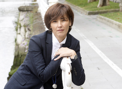 La militante socialista se define como chica de barrio, lista y espabilada a la fuerza por la escuela de la calle.