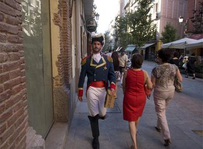 GODOY SE VA DE COMPRAS