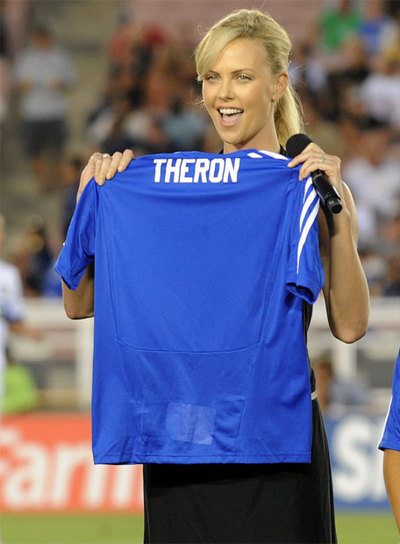 El Chelsea ficha a Charlize Theron