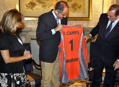 El presidente convoca un pleno extraordinario del Consell