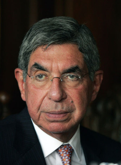 El mediador de la crisis padece la gripe A