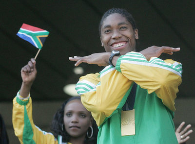 Suráfrica homenajea a su chica de oro