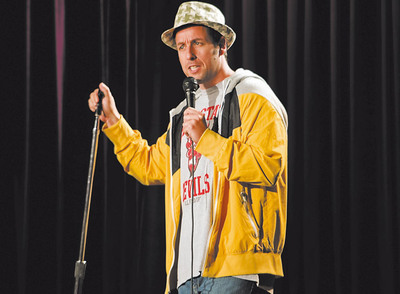  Adam Sandler, en  Hazme reír.  Director y actor se conocen desde los 20 años y se curtieron en el mundo de los monólogos de humor