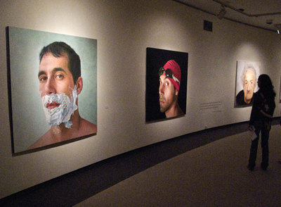 La exposición  El arte de la semejanza , en el centro Caixanova de Vigo, el pasado viernes.