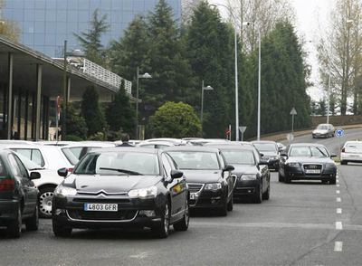 LA XUNTA, EN DOBLE FILA, PARA PRESENTAR SU PLAN DE MOVILIDAD