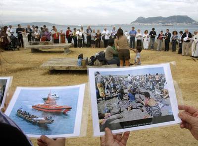 EN RECUERDO DE LOS FALLECIDOS