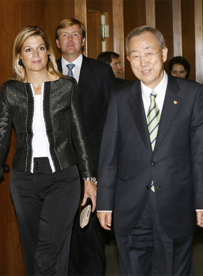 Ban Ki-Moon contrata a Máxima de Holanda