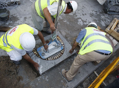 NUEVA PLACA PARA EL KILÓMETRO CERO