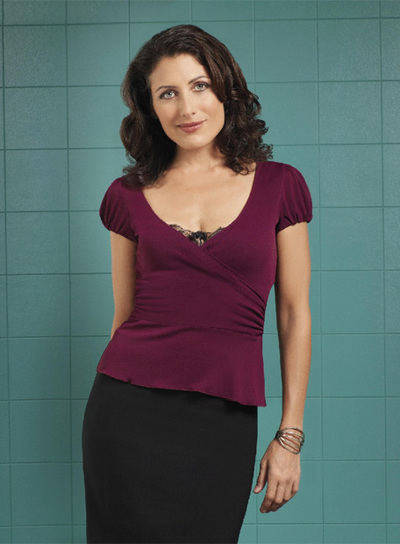 Lisa Edelstein interpreta a la estricta doctora Cuddy en  House. 