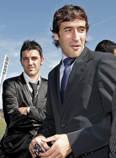 Raúl y Villa, los dos últimos  sietes  de la selección.