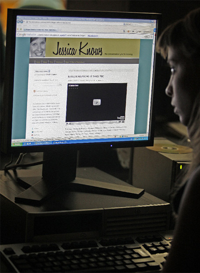  Una internauta visita el   blog  jessicaknows.com.