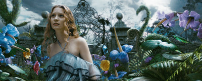Mia Wasikowska, en una imagen de  Alicia,  de Tim Burton.