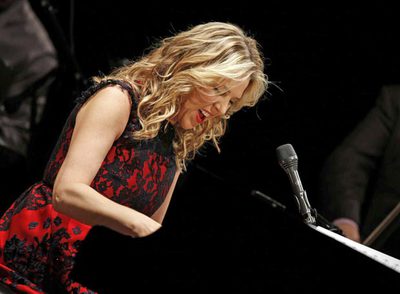 Diana Krall en un momento de la actuación, en el Palacio de Congresos.