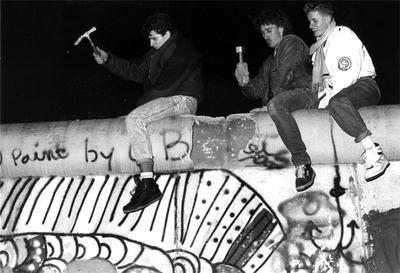 FOTOGALERIA: Derribando el Muro