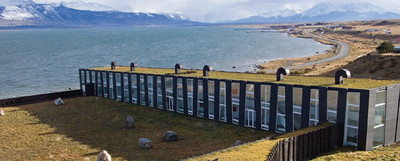 Edificios miméticos o respetuosos con el paisaje. rnHotel Remota, cerca de Puerto Natales, en la Patagonia chilena.