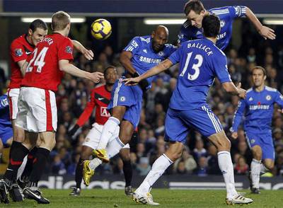 Terry marca de cabeza el único gol del partido.