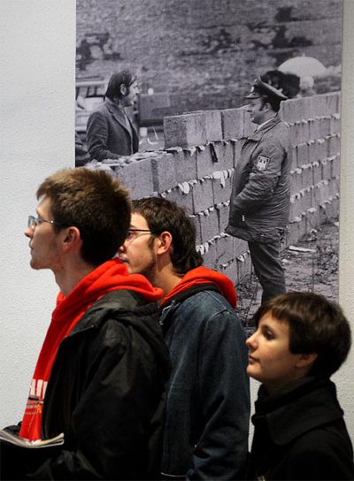 El muro une Barcelona con Berlín
