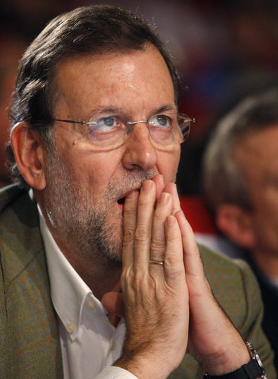 Rajoy se pone de perfil para evitar la ola del Estatuto
