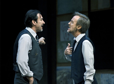 Carlos Hipólito (derecha) y Ginés García Millán durante un ensayo de  Glengarry Glen Ross  de David Mamet.