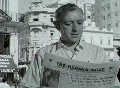 Alec Guinness en  Nuestro hombre en La Habana,  filme citado en  Garbo, el espía. 