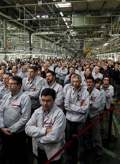 Trabajadores de Nissan, el día de la presentación de la NV200.