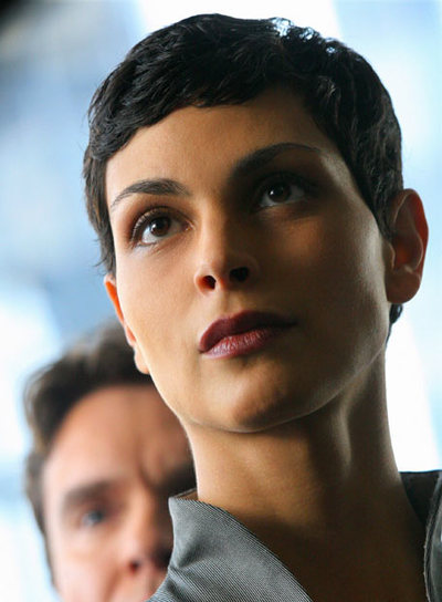 Baccarin interpreta a Anna, líder de los Visitantes en la nueva versión de  V. 