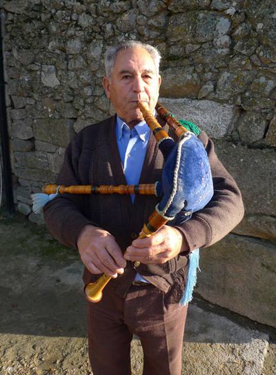 El gaiteiro Faustino Luis Seoane.