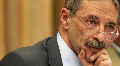 Julio Segura, presidente de la CNMV, en una comparecencia en el Congreso.