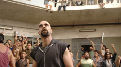 Imagen de  Celda 211,  película en cuya financiación ha participado Telecinco.