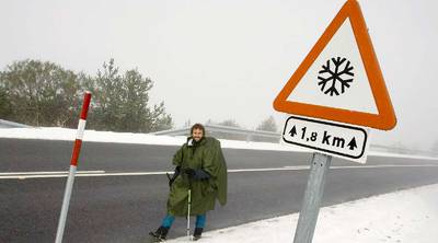 Las fuertes nevadas obligan a cortar la A-52