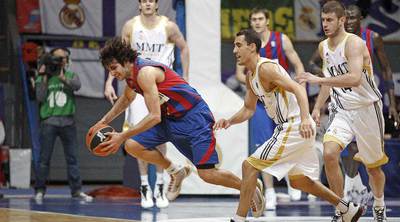 Ricky Rubio se doctora en Vistalegre al frente de un Barça que barre al Madrid