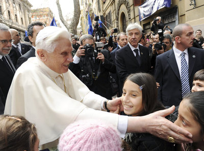 MÁXIMA SEGURIDAD EN TORNO AL PAPA