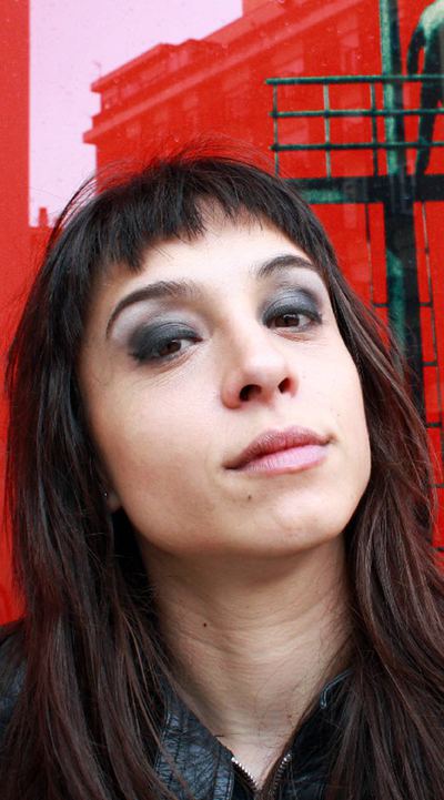 La poeta, actriz y  bloguera  Déborah Vukusic.