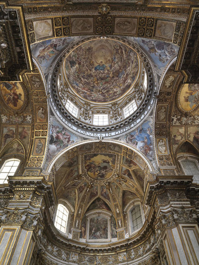 FOTOGALERIA: Cúpula y cascarón absidal de la iglesia de los Santos Apóstoles en Nápoles