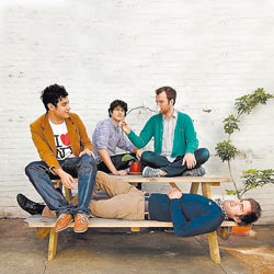 Vampire Weekend relajados tras publicar su disco 'Contra'