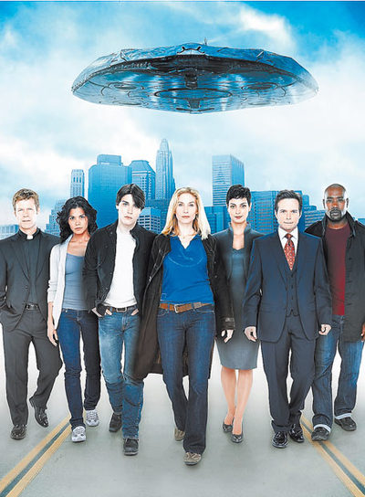  Elizabeth Mitchell encabeza el reparto del  remake  de  V  