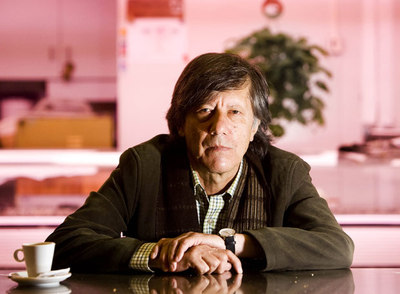 Ednodio Quintero reúne sus cuentos de 1995 a 2000 en  Combates,  primera entrega de sus cuentos completos.