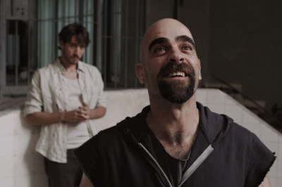 El actor Luis Tosar en la película  Celda 211.  