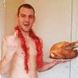 Imagen que el convicto fugado Craig  Lazie  Lynch colgó en su perfil en Facebook.