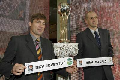 Rafa Jofresa y Alberto Herreros, ayer durante el sorteo de la Copa del Rey de baloncesto.