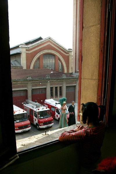 Con las sirenas a otra parte