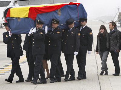 Llegan los restos de la subinspectora Rosa Crespo